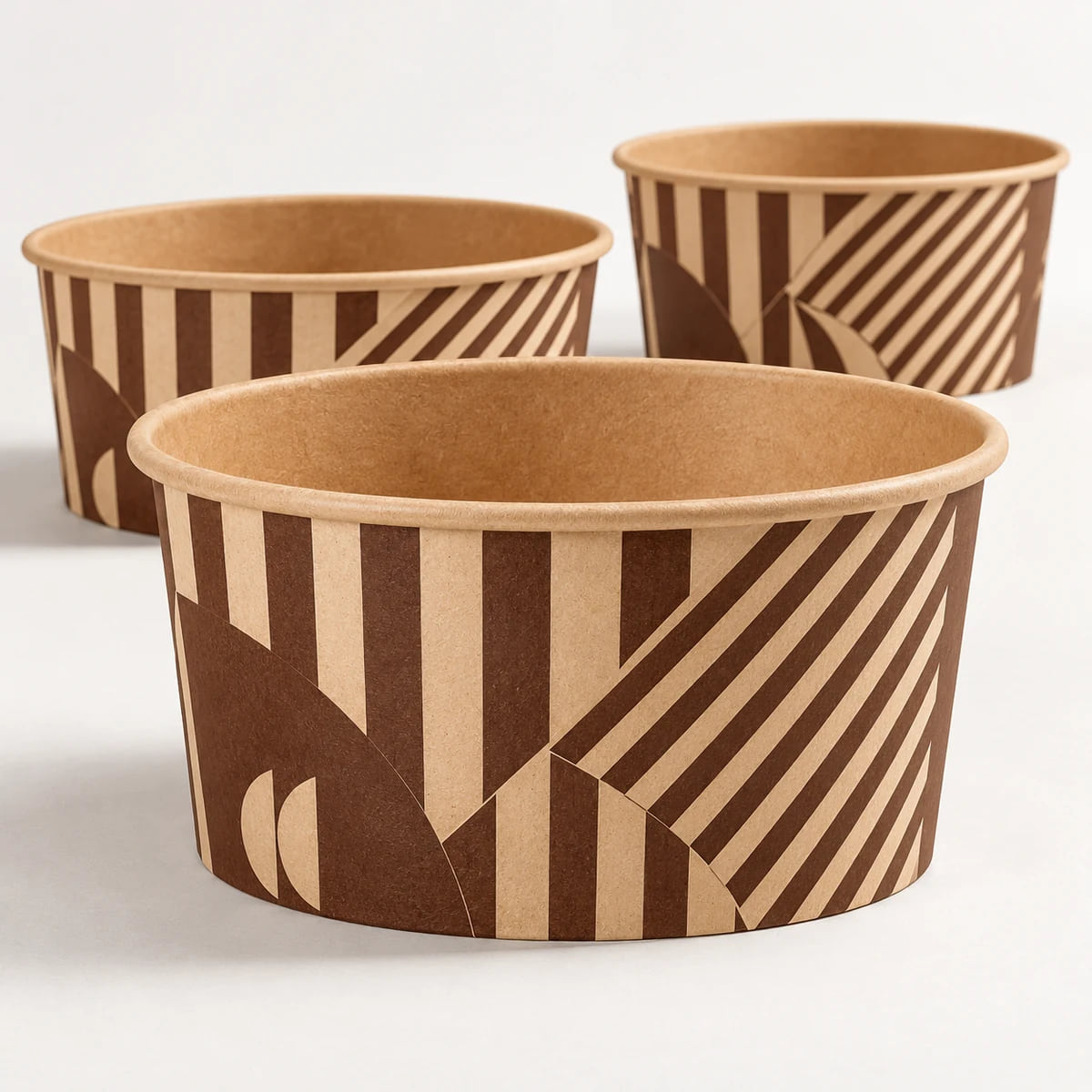Cuencos kraft personalizados para ensaladas — Suministro de producción para marcas de alimentos — visualización de diseños y composiciones personalizadas